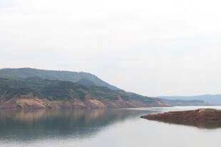 宁静山水湖景风光