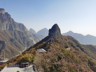 太行山秋日山岭