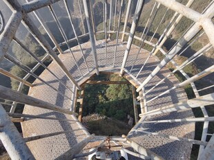 俯瞰螺旋楼梯景观