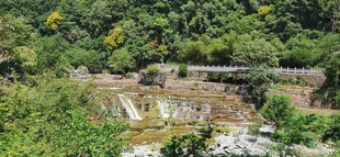 太行山台阶瀑布