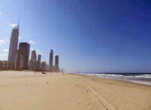 黄金海岸壮丽沙滩景观