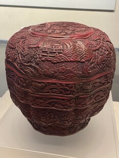 精美雕花红漆罐