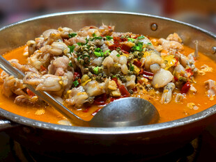 鲜香麻辣牛蛙锅