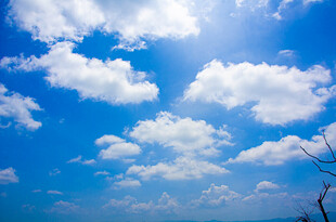 蓝天白云