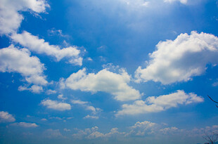 蓝天白云