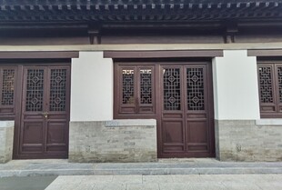 中式传统木门建筑景观