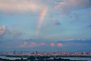 城市彩虹