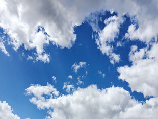 蓝天白云美景