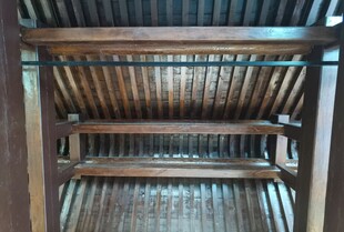 传统木质阁楼内部结构