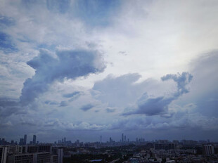 城市云层