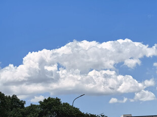蓝天白云