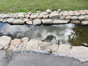 石砌小水池景观