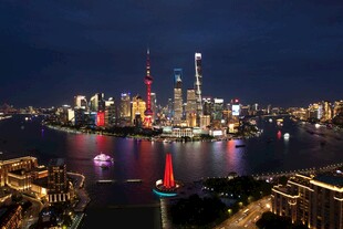 上海外滩璀璨夜景