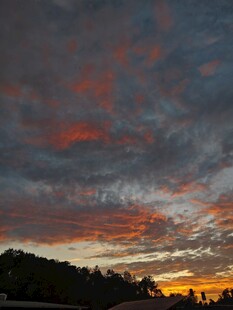 日落时分绚烂云霞景观