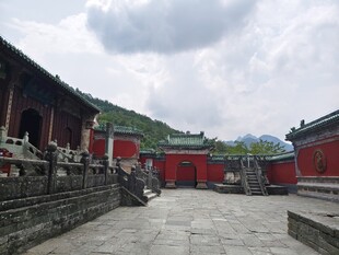古建庭院 红墙灰瓦景致
