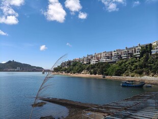 海滨城市美丽水岸风光