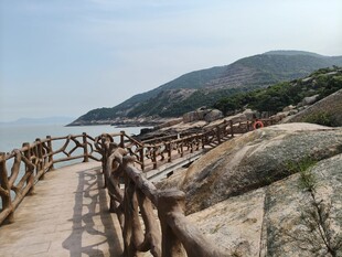 海边木栈道风景