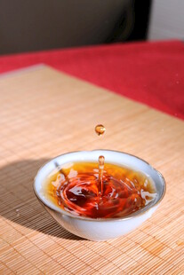 茶汤荡漾的美妙瞬间