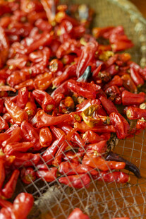 晾晒中的红辣椒