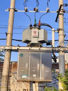户外变压器及电力设施