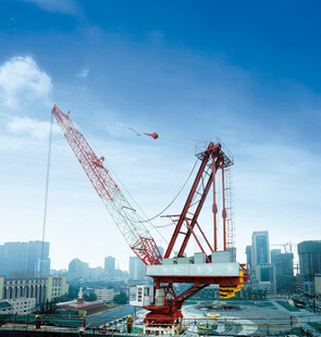 城市中的大型起重机械