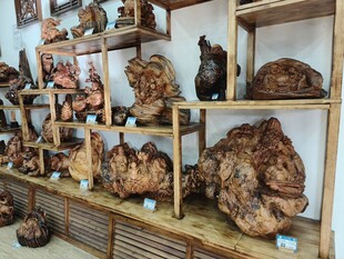 精美木雕摆件展示