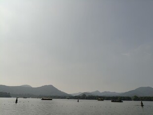 西湖远景宁静山水风光