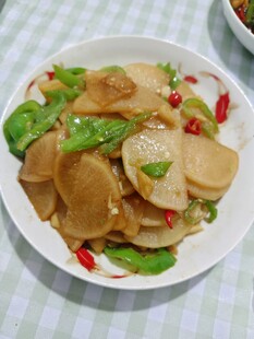 清炒萝卜片