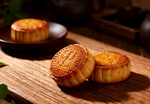传统中式月饼