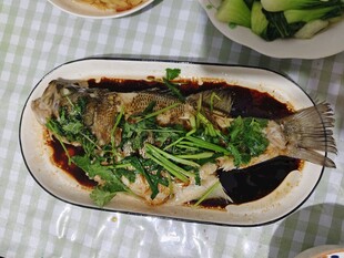 清蒸鲈鱼