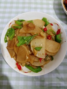 青椒炒白萝卜