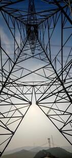 输电铁塔