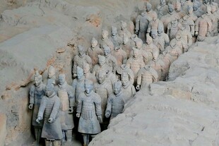 壮观的秦始皇陵兵马俑阵列