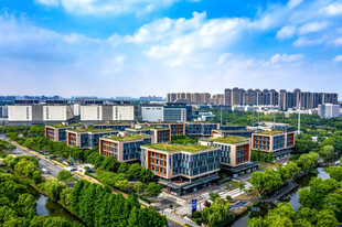 城市现代化建筑群景观