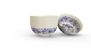 青花瓷茶杯与茶碗