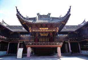 宁波天一阁戏台飞檐翘角之美