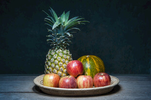 多彩水果摆盘展示