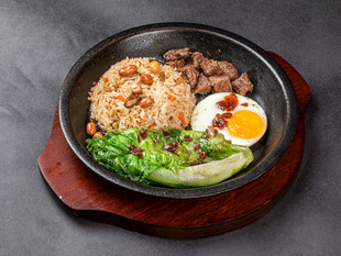 韩式石锅拌饭美食特写