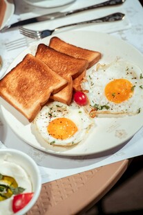 煎蛋与吐司