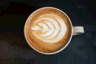 精美拉花咖啡特写