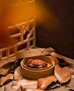 蒸笼里的大闸蟹