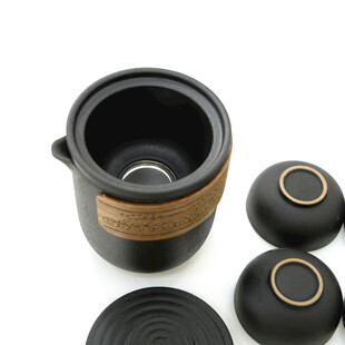 黑色陶制茶具套装展示