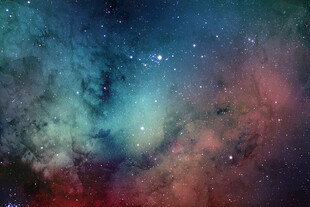 梦幻绚丽的深邃星空