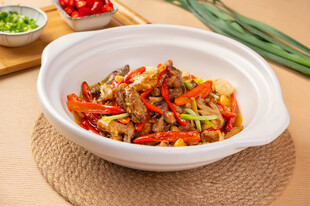 彩椒炒肉