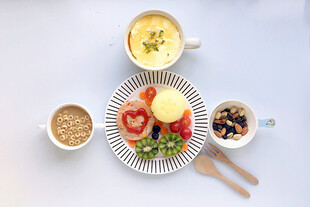 营养早餐摆盘