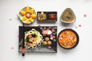 多样美食拼盘