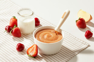 草莓酸奶