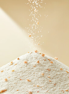 面粉洒落