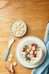 美味谷物水果早餐碗
