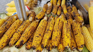 烤玉米